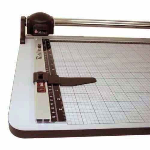 Akiles Roll @ Blade 1815 18" Rotary Trimmer